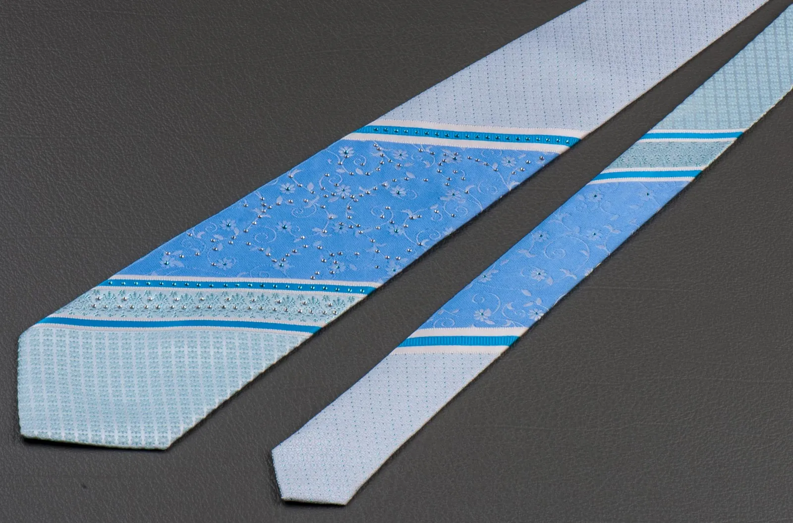 Silk Neck Tie By Grand Jour With Rhinestones Floral & Blue Stripes 3 1/2 Inch