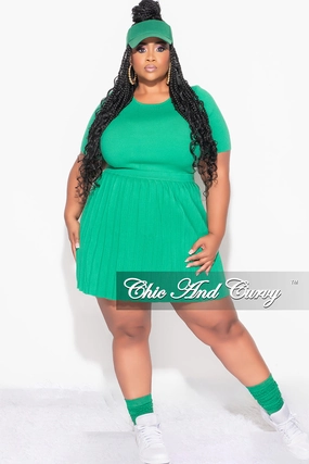 Final Sale Plus Size 2pc Short Sleeve Top and Pleated Skirt Set in Green Side Pockets