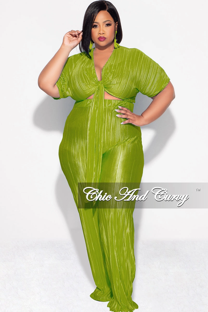 Final Sale Plus Size 2pc Pleated Top and Pants Set in Olive Sleek Fit Casual Layer Fit
