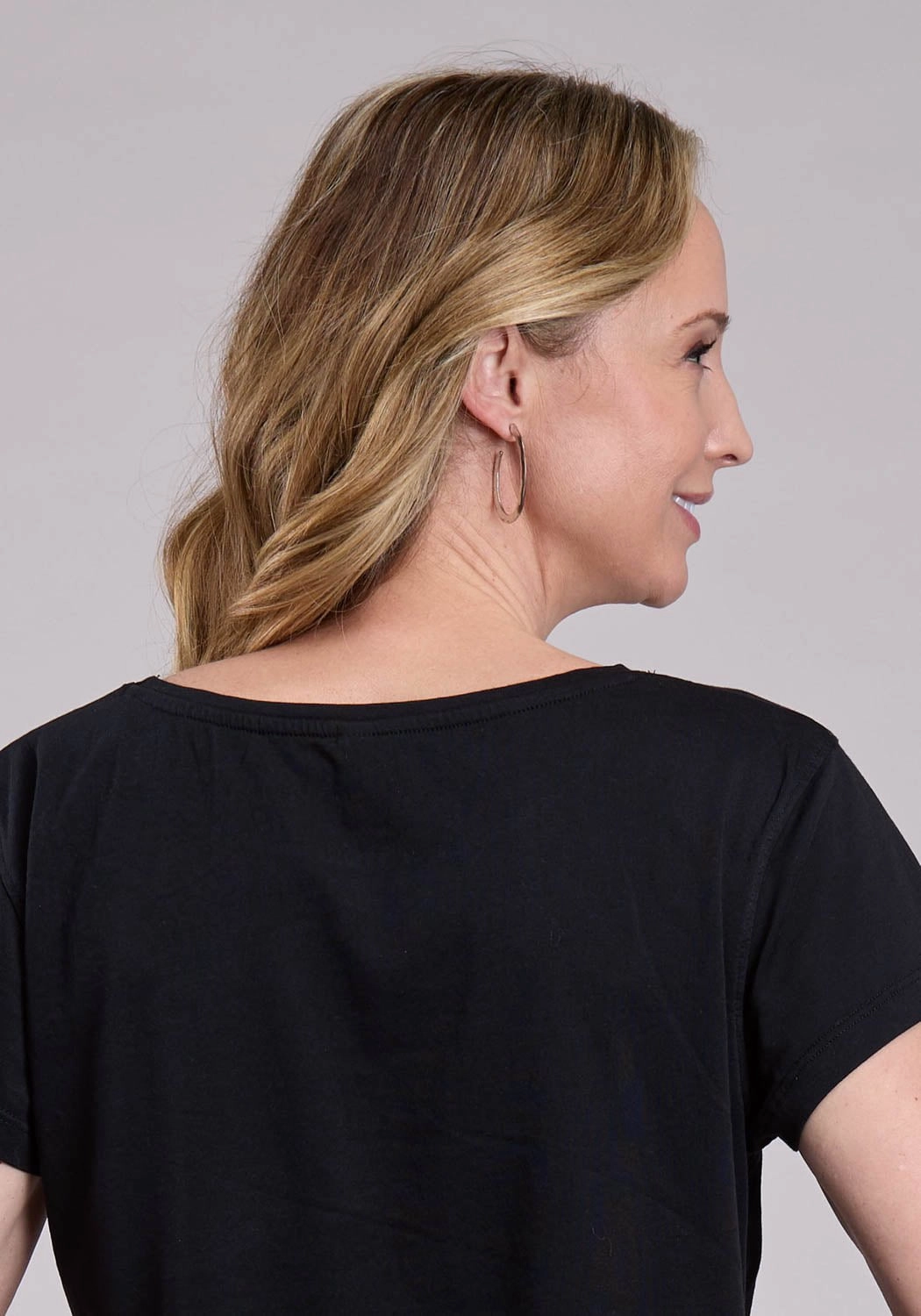 Stetson Womens Vintage Cowgirl Scene Black Cotton Blend S/S T-Shirt Go-To Look Timeless Classic