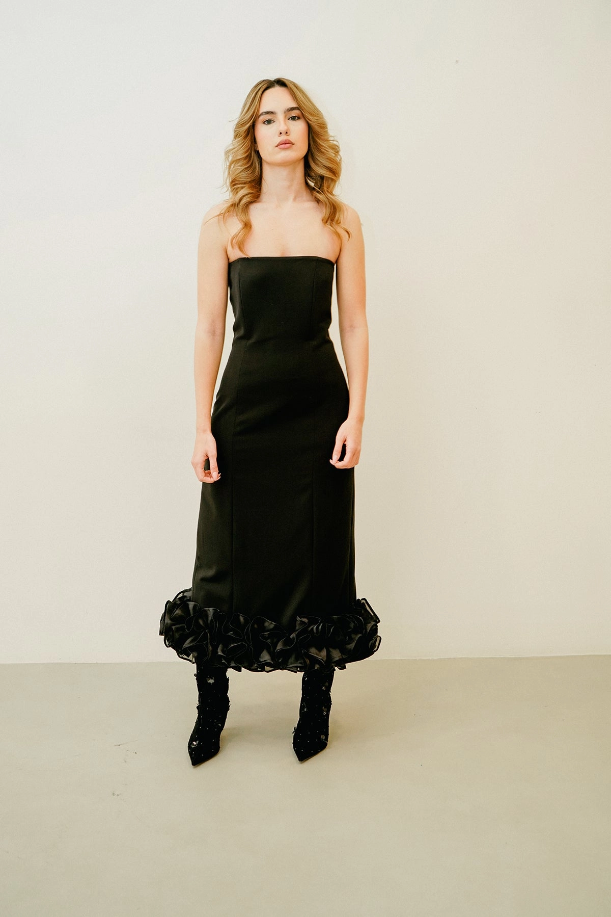 Sable Chaud Dress Earthy Tone Colorways Rubberized grip