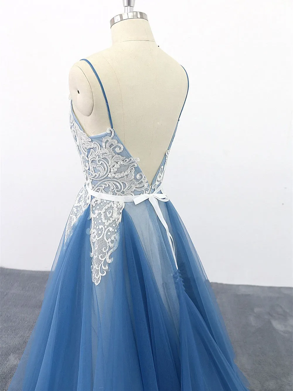 Spaghetti Straps A-line Prom Dresses Appliqued Tulle Evening Gowns PD380