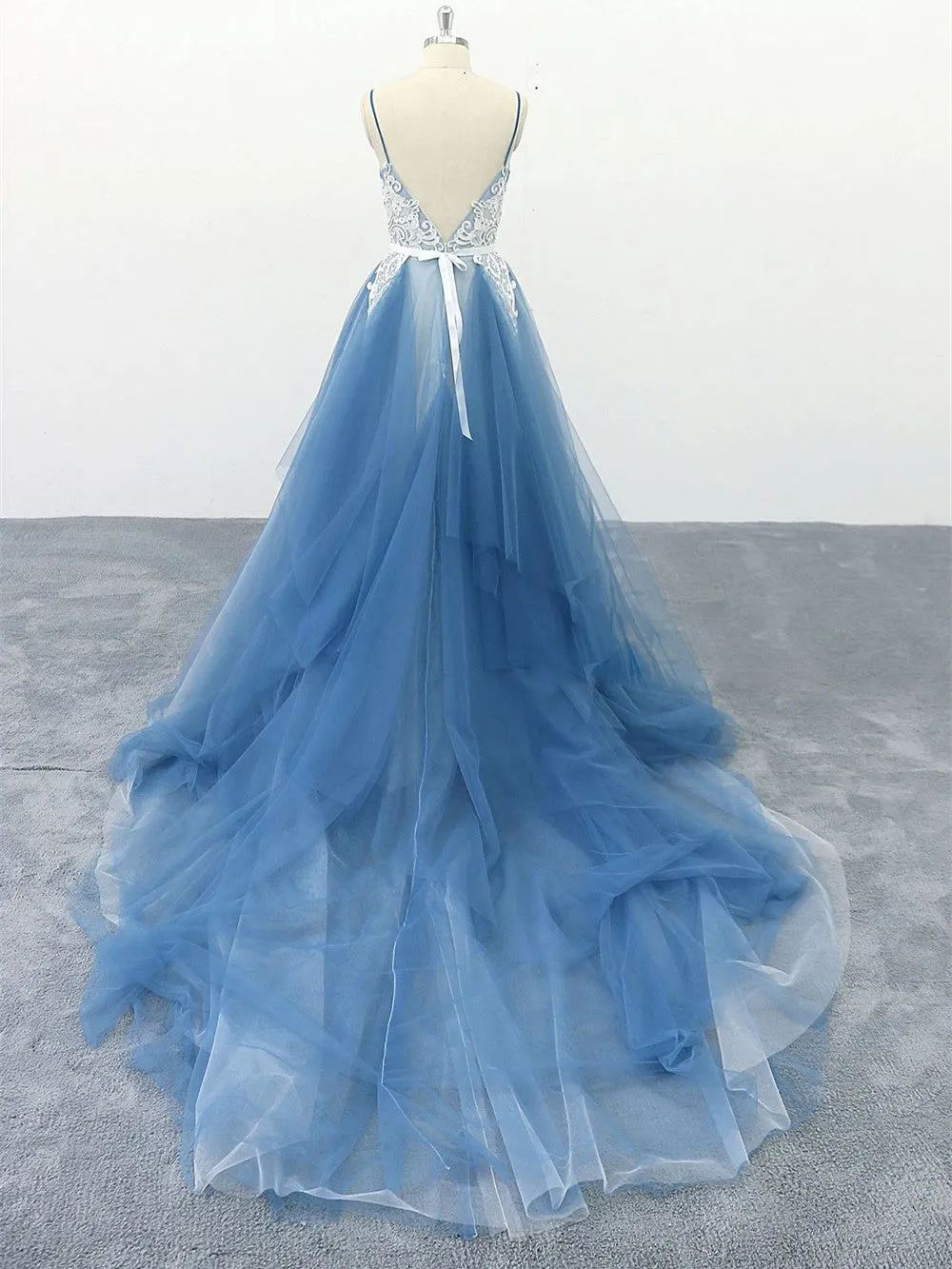 Spaghetti Straps A-line Prom Dresses Appliqued Tulle Evening Gowns PD380