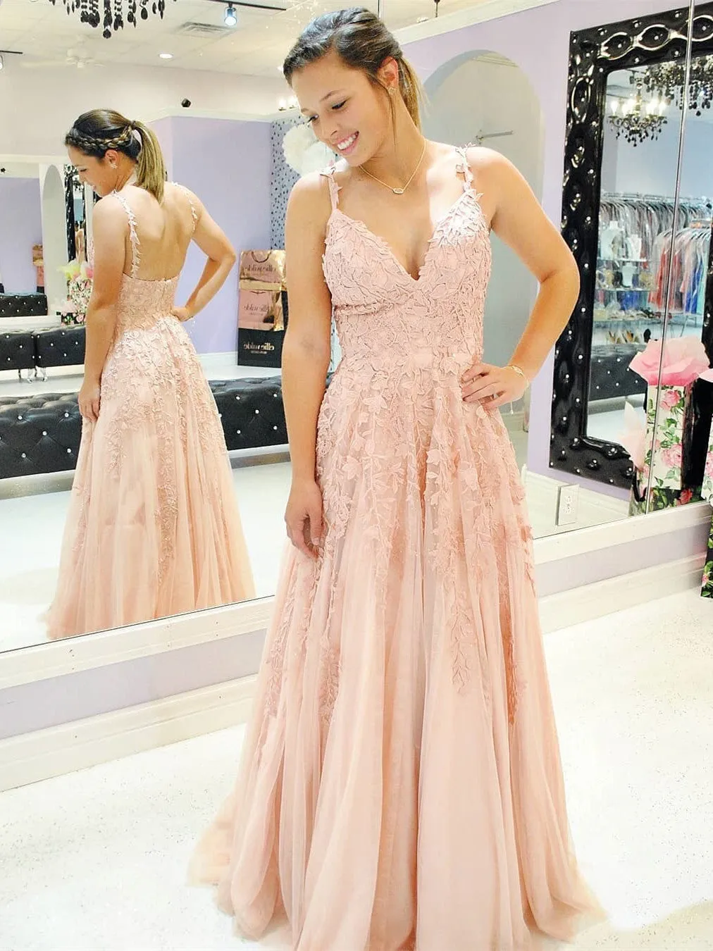 Spaghetti Straps A-line Prom Dresses Tulle Appliqued Gowns PD378
