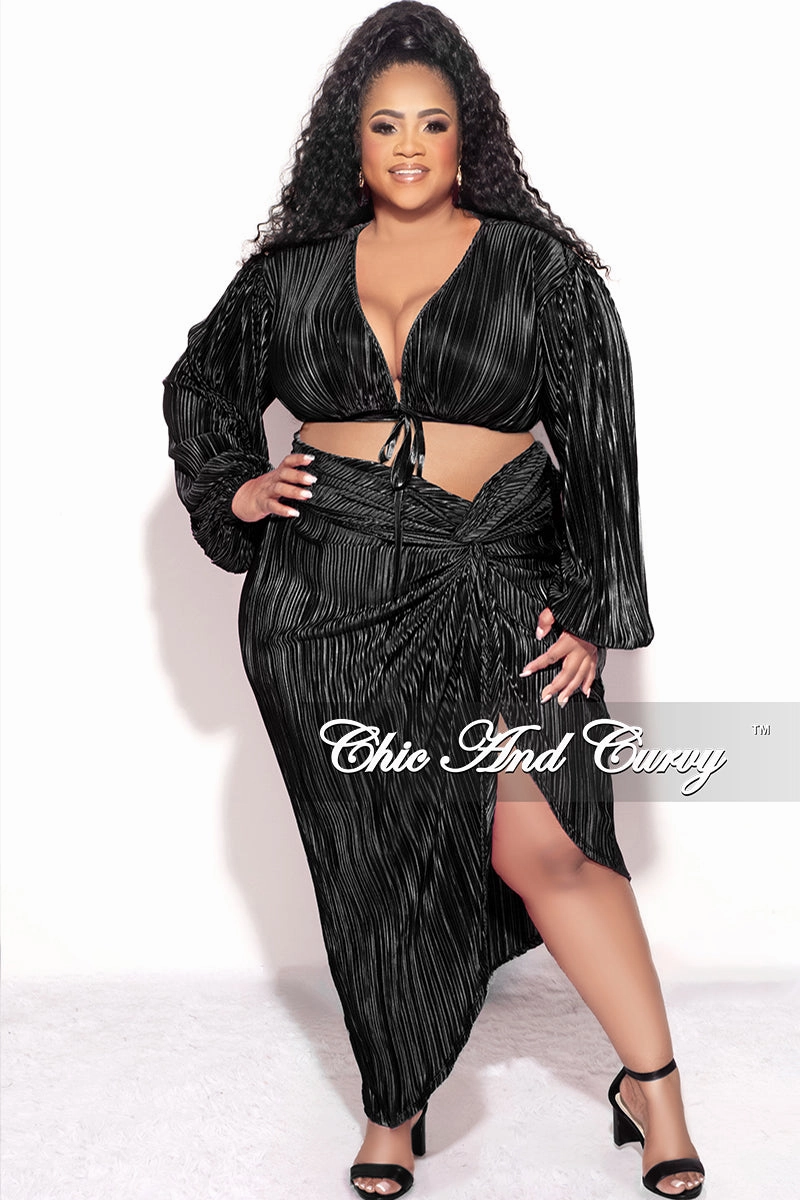 Casual Fit Design Flattering Design Wear Final Sale Plus Size 2pc Pleated Crop Tie Top & Wrap Skirt Set in Black