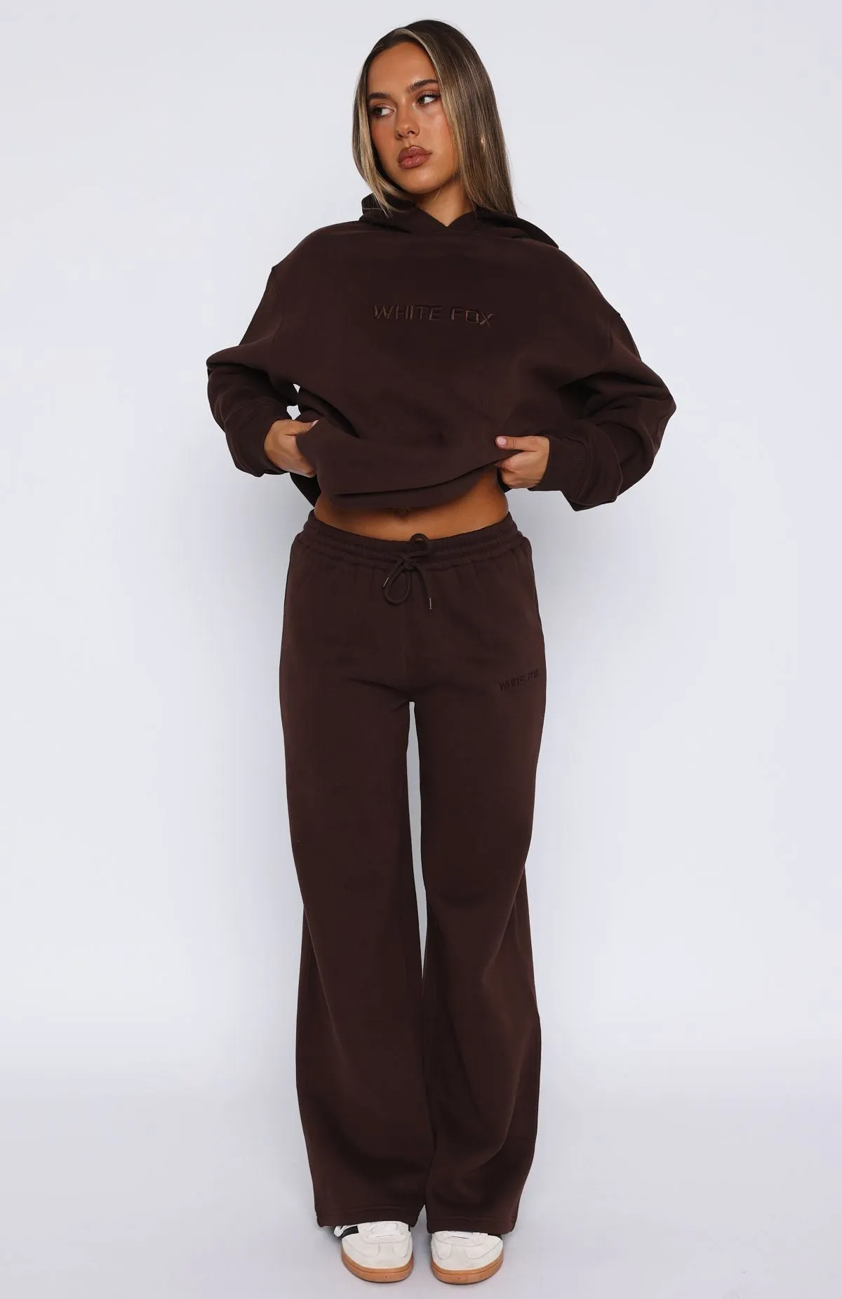 Interlock Ribbed Collar Stay Lifted Wide Leg Sweatpants Bitter Chocolate