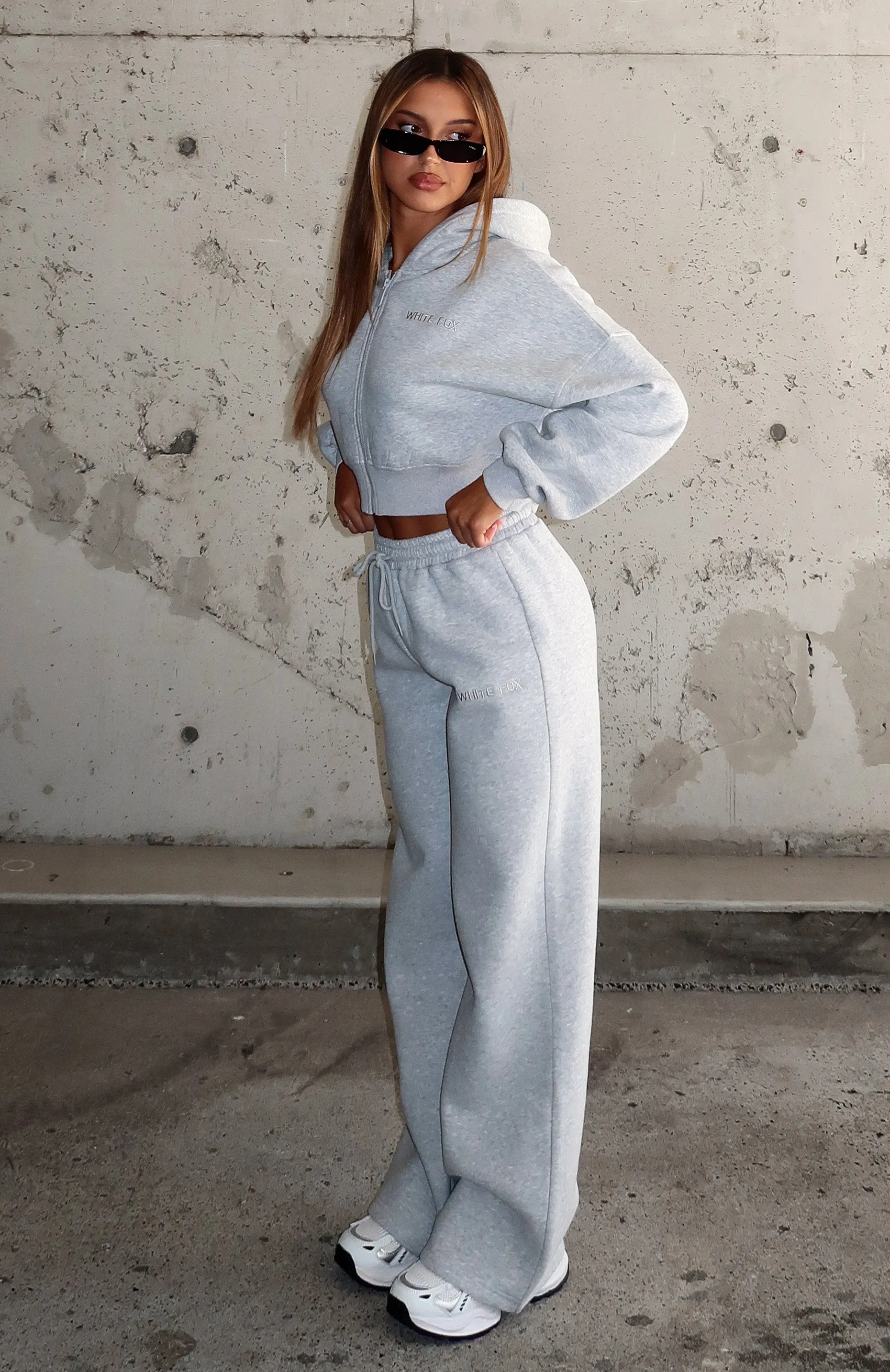 Weekend Outfit Stay Lifted Wide Leg Sweatpants Dark Grey Marle