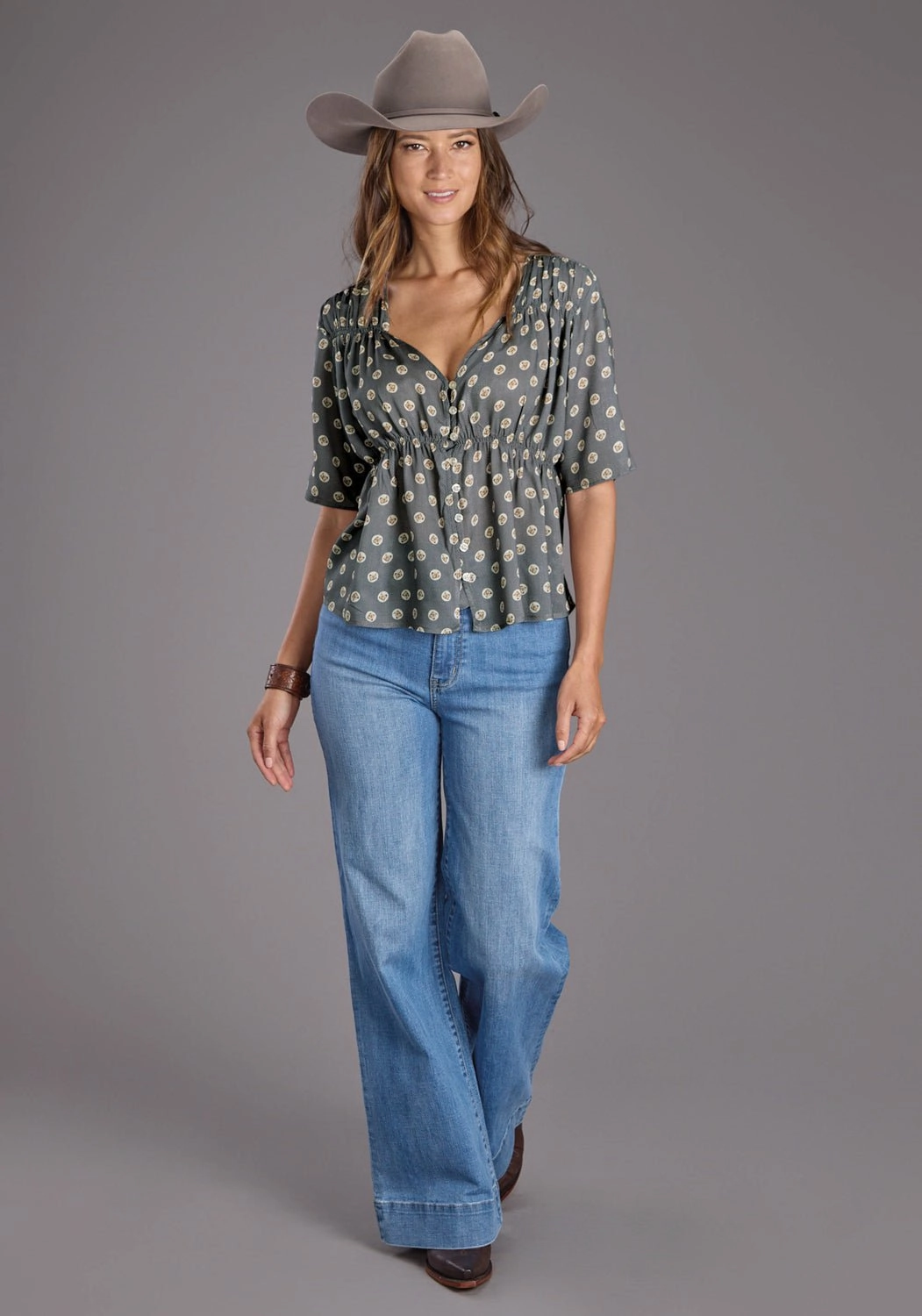 Stetson Womens 2440 Horse Pennies Grey 100% Rayon S/S Blouse Active Lifestyle UV Protective Coating