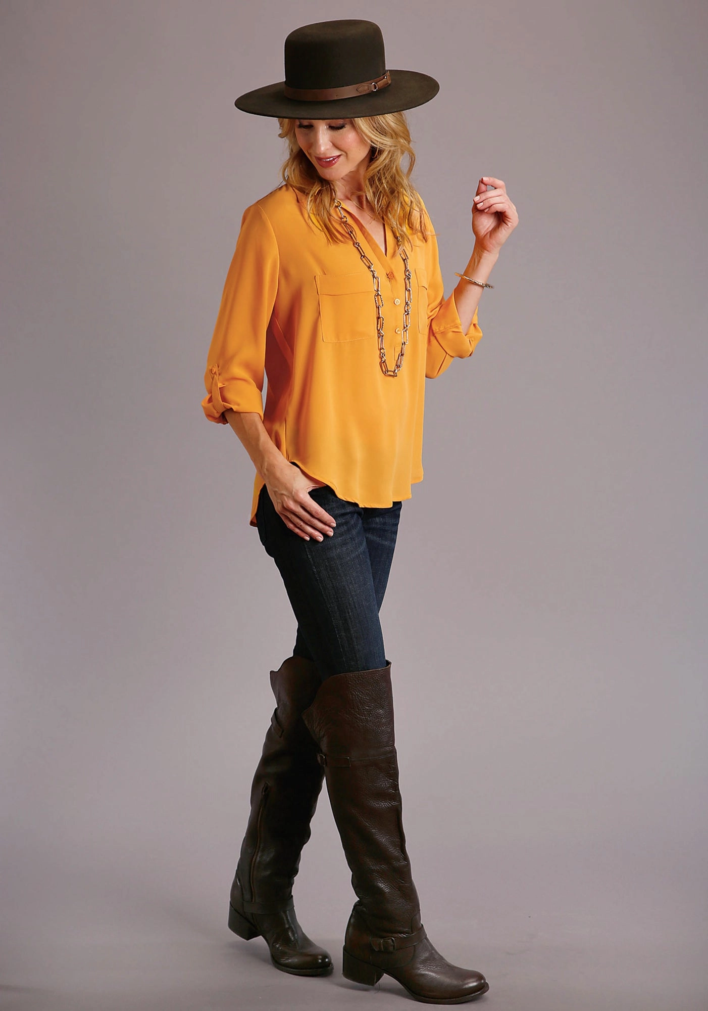 Smooth zipper closure Chic Comfort Stetson Womens Gold Polyester Open V-Collar S/S Blouse