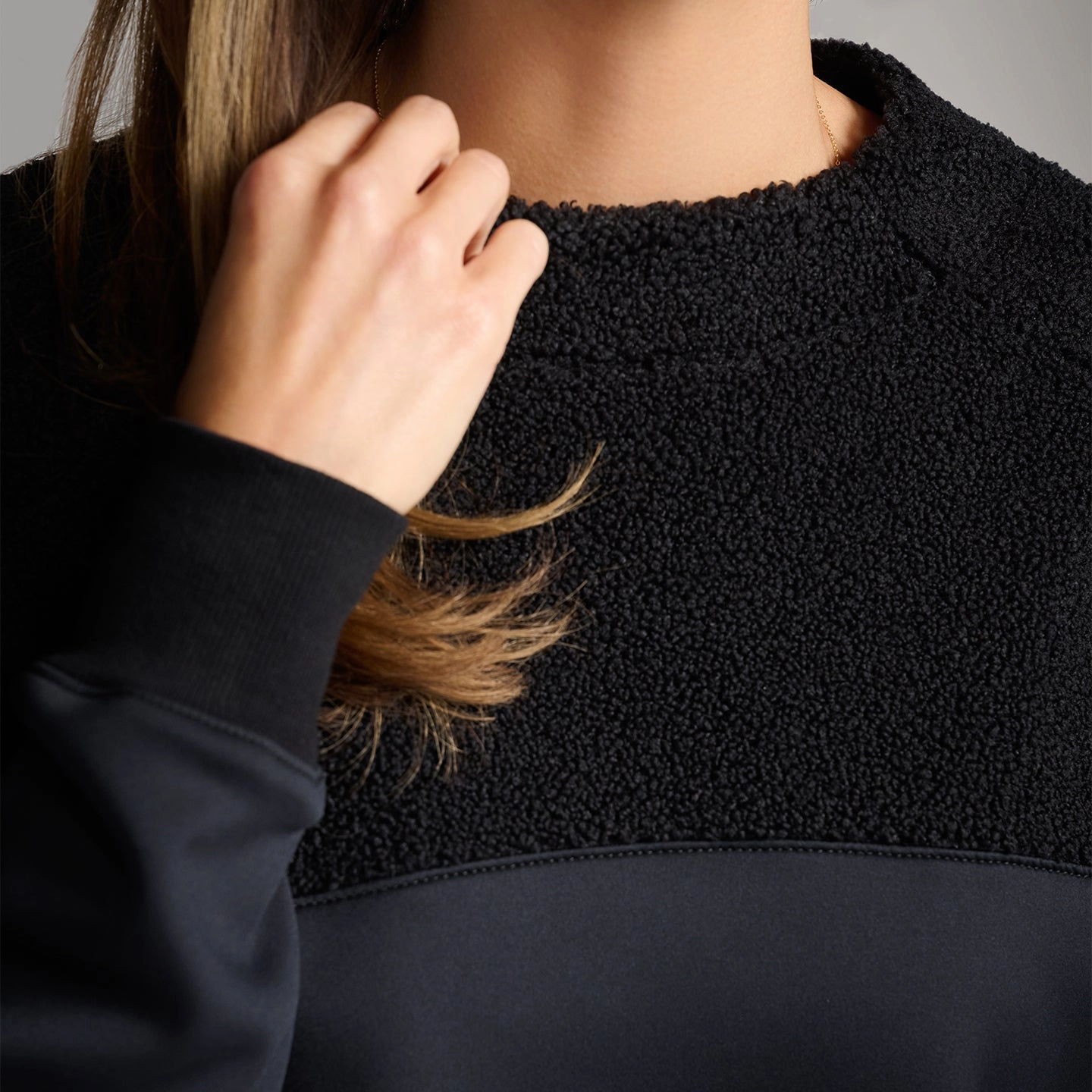Warmth Retention Technology Women's Black Shadow Sweater