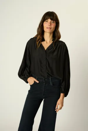 IRIS TOP WrinkleResistant Cloth