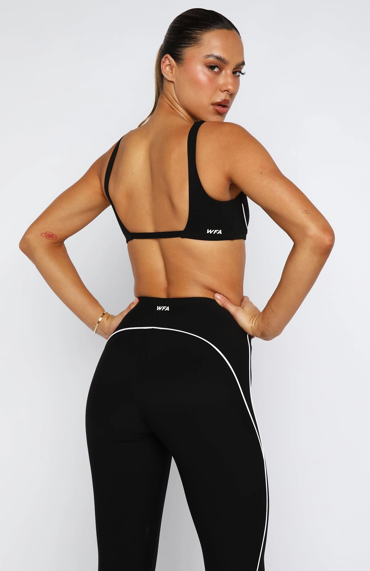 Strive Sports Bra Black/White PocketDetails Four Way Stretch Material
