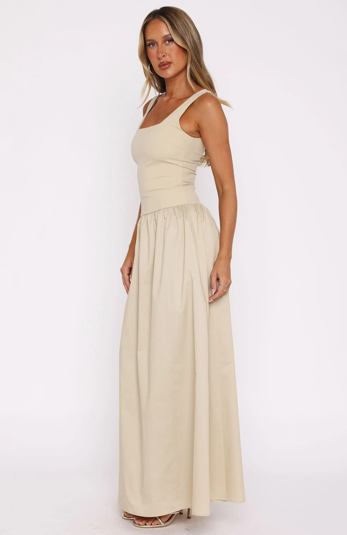 Sporty Style summer look Summer Delight Maxi Dress Stone