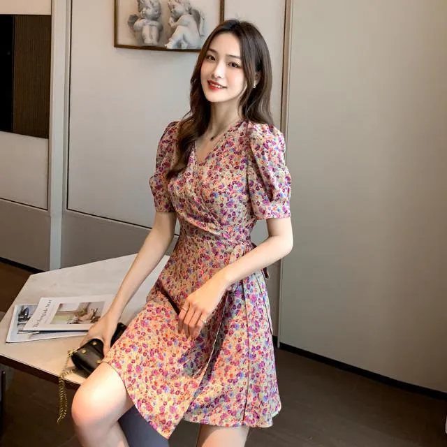 Summer Women V-Neck Puff Sleeves Holiday Dress Korean Lace Slim Look Popular One-Piece Chiffon Chiffon Dress