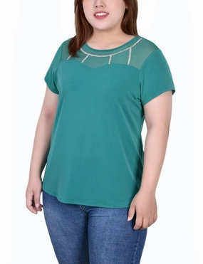 Ribbed Knit Fabric FlexibleCuff Plus Size Short Sleeve Crepe Top With Stone Details