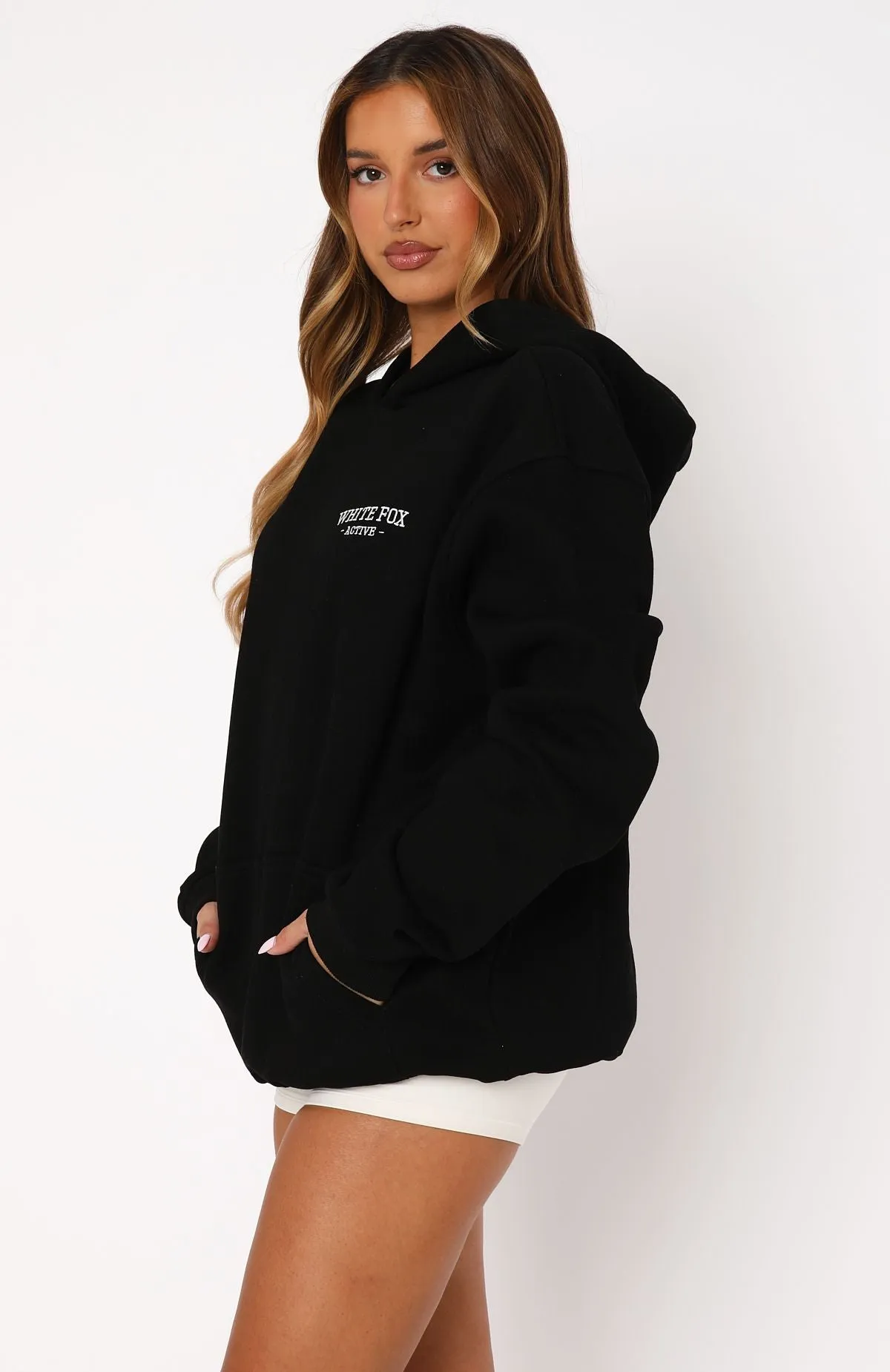 Taking Sides Oversized Hoodie Black Everyday Fashion Sustainable Production Certified