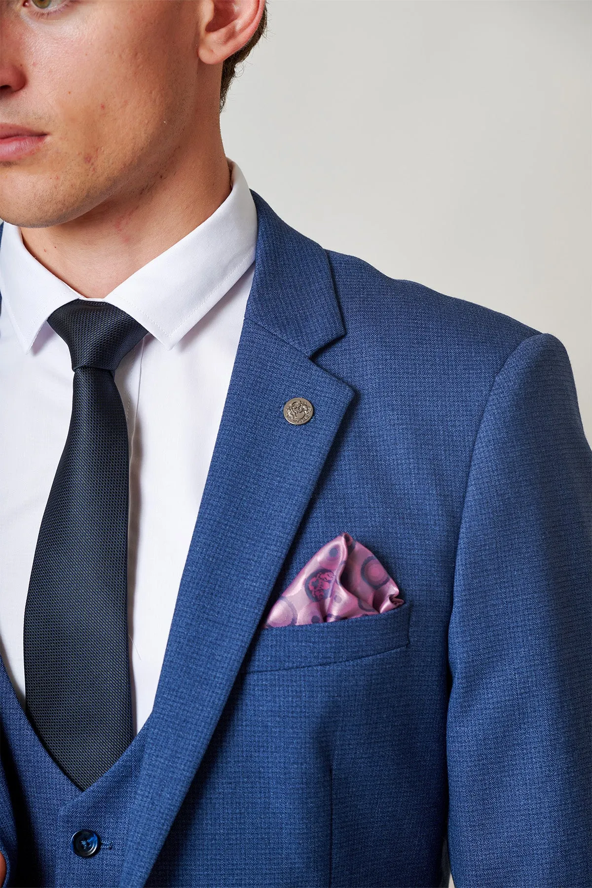 The Everton Collection | Iliman Ndiaye In ASHLEY Navy Blue Three Piece Suit