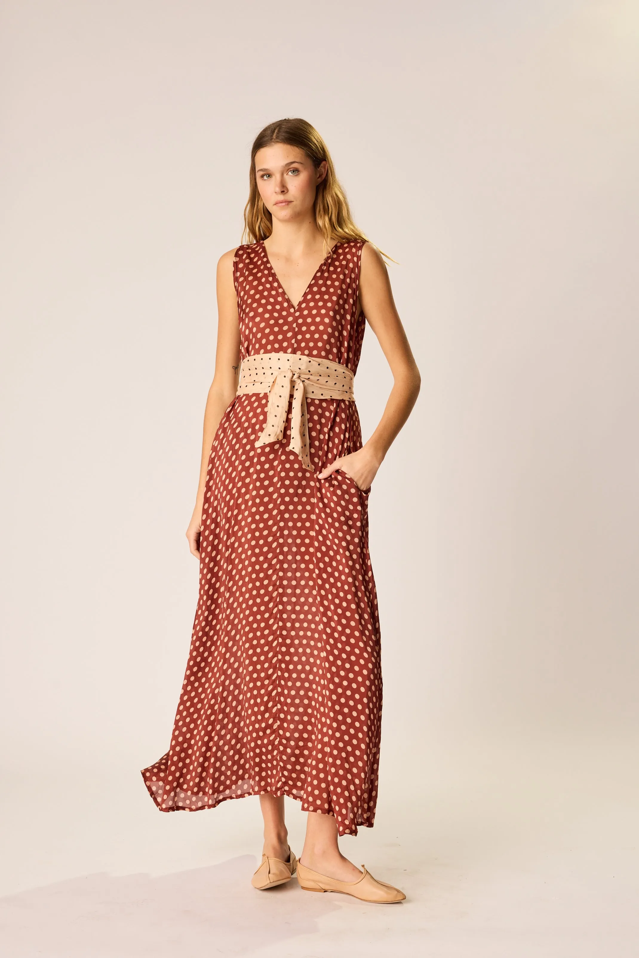 TOVA MAXI W/ CONTRASTING SASH BELT Buttery Soft Handfeel
