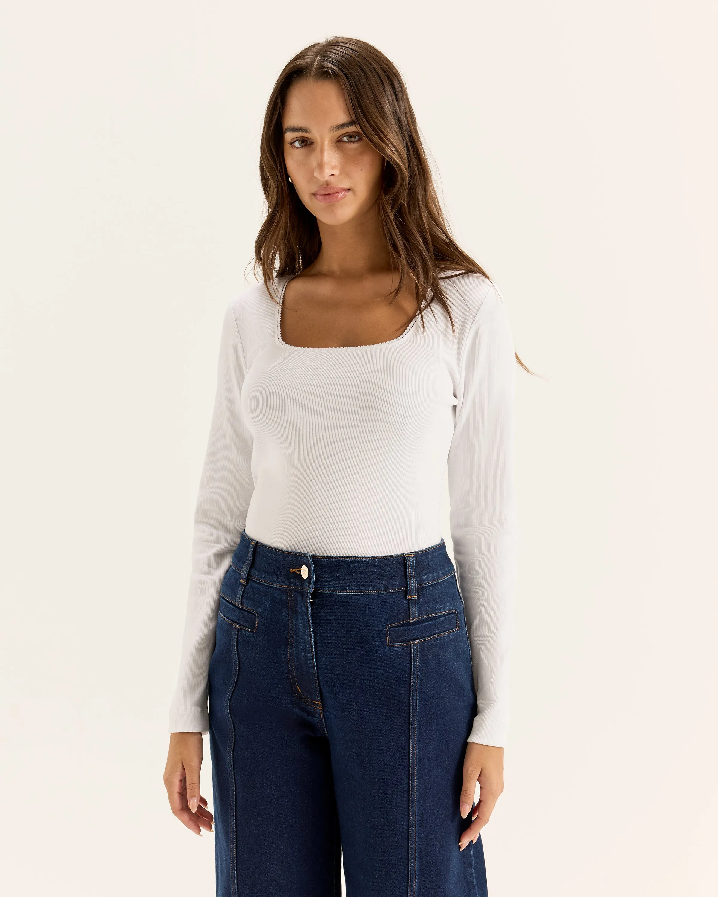 Tagless Neckline Gia Top