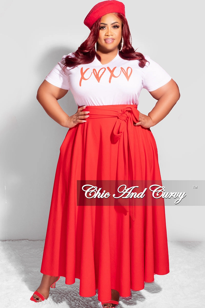 Final Sale Plus Size Oversized Short Sleeve "XOXO" Graphic T-Shirt in White and Red Easy Access