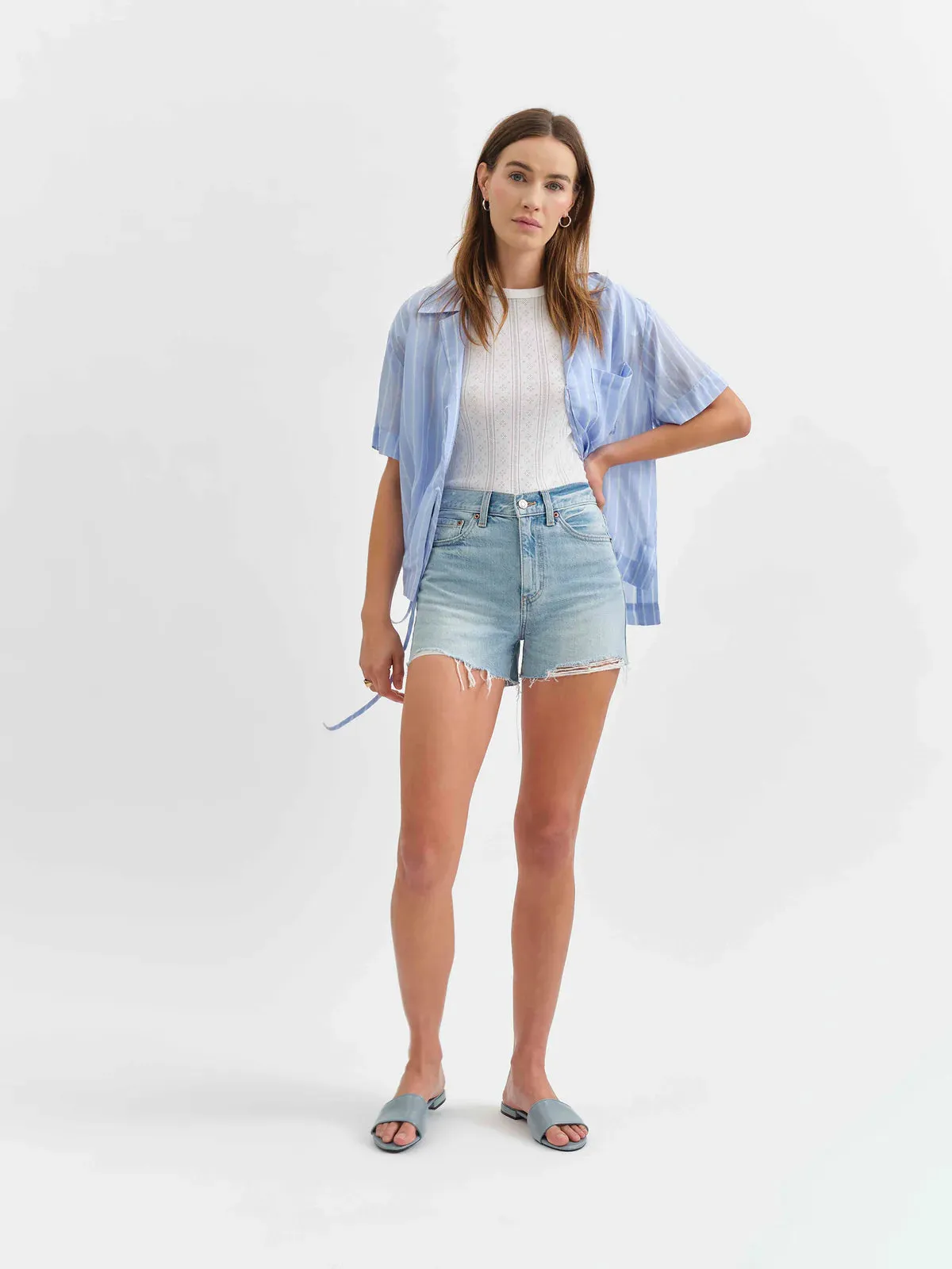 Sport Flex Design Breathable Mesh Panels Troublemaker High Rise Short in Ice Cream Vintage