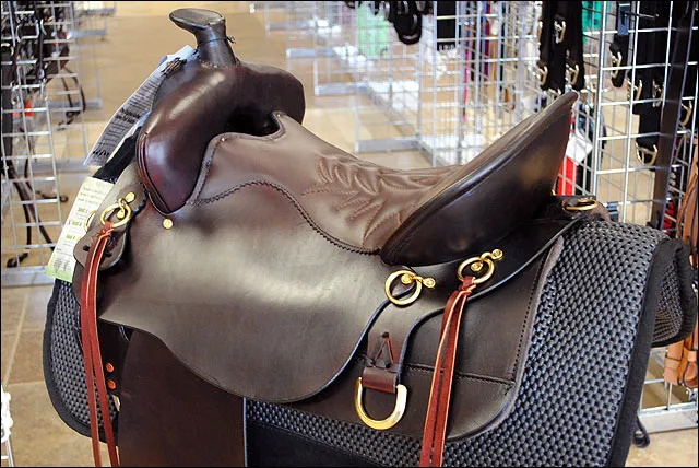 Tucker High Plains Brown Western Trail Saddle