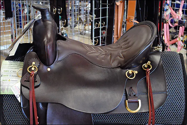 Tucker High Plains Brown Western Trail Saddle