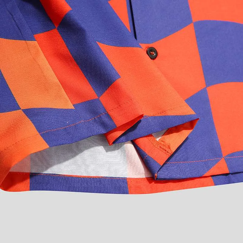 Two-Toned Curving Checkered Pattern Shirts