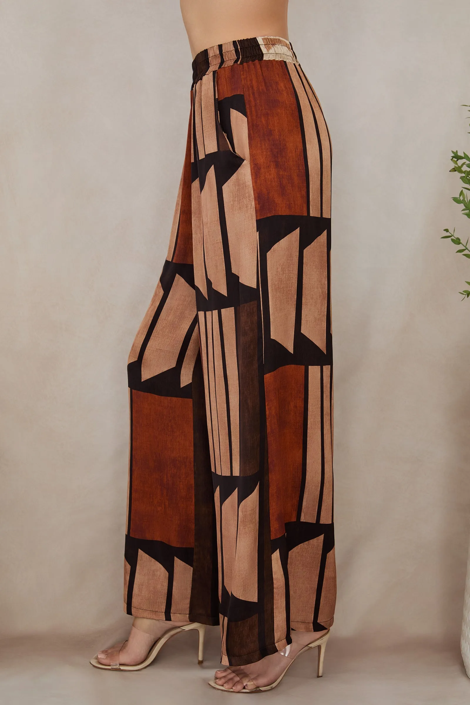 Stable Shape Geometric Print Pants