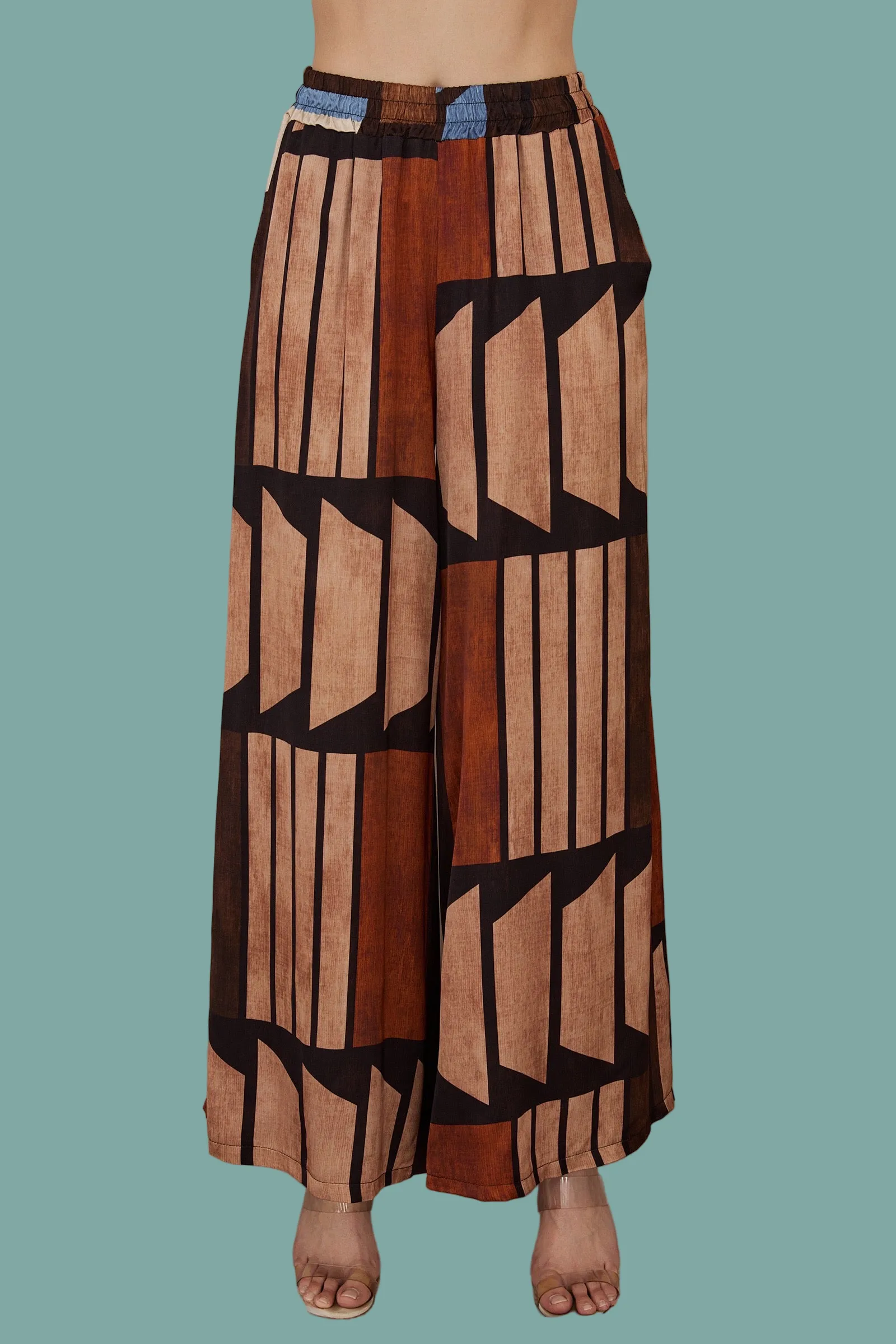 Non Clip Geometric Print Pants