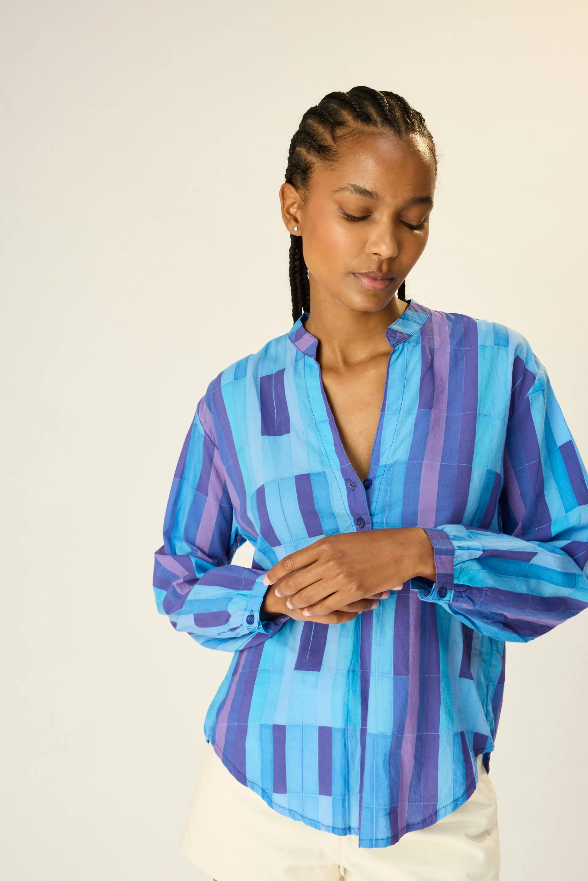 Ergonomic Fit Design LESLIE SHIRT