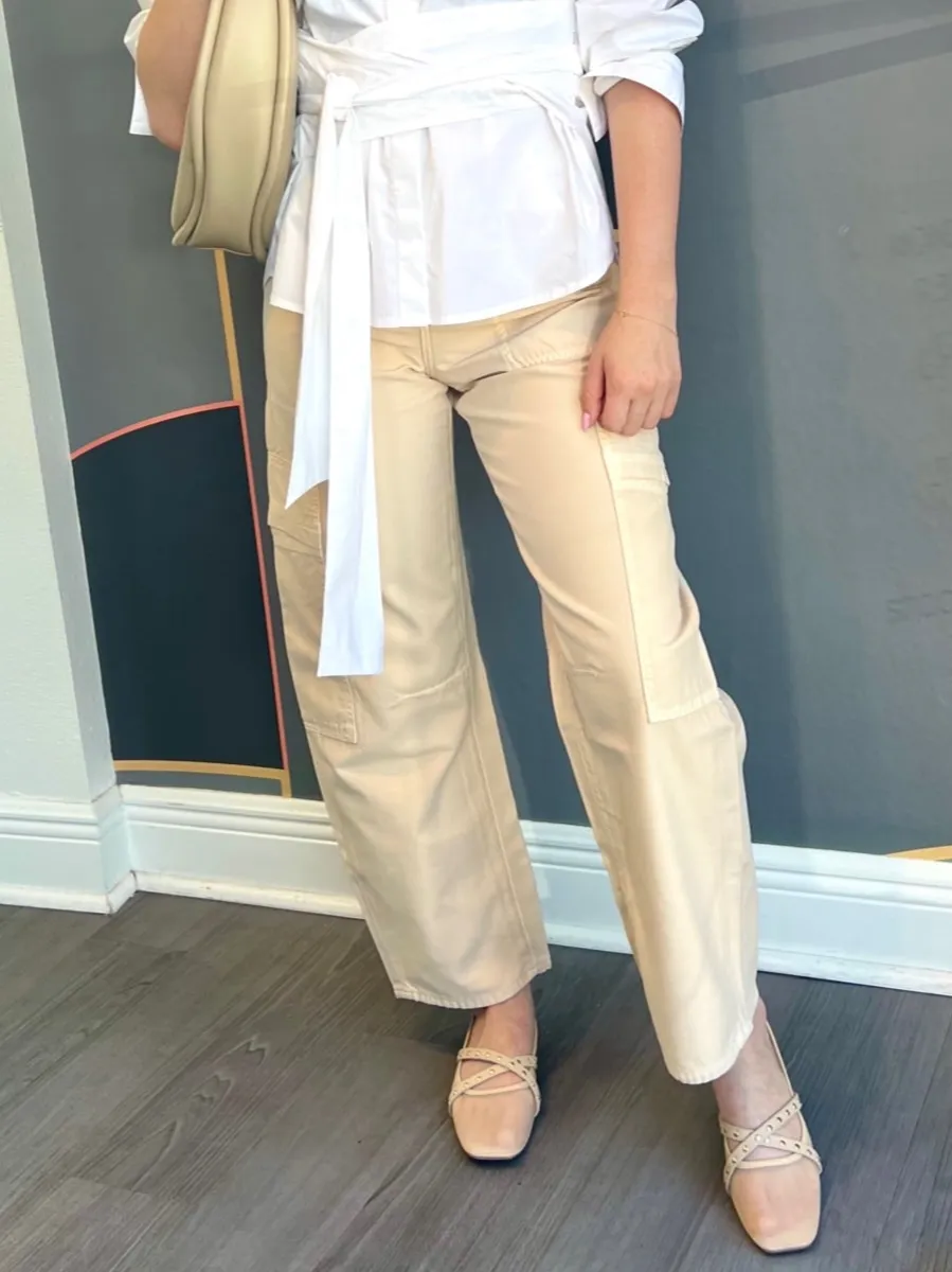 Lightweight Wear Casual Must-Have Marcelle Low Slung Cargo in Sateen - Shrimp