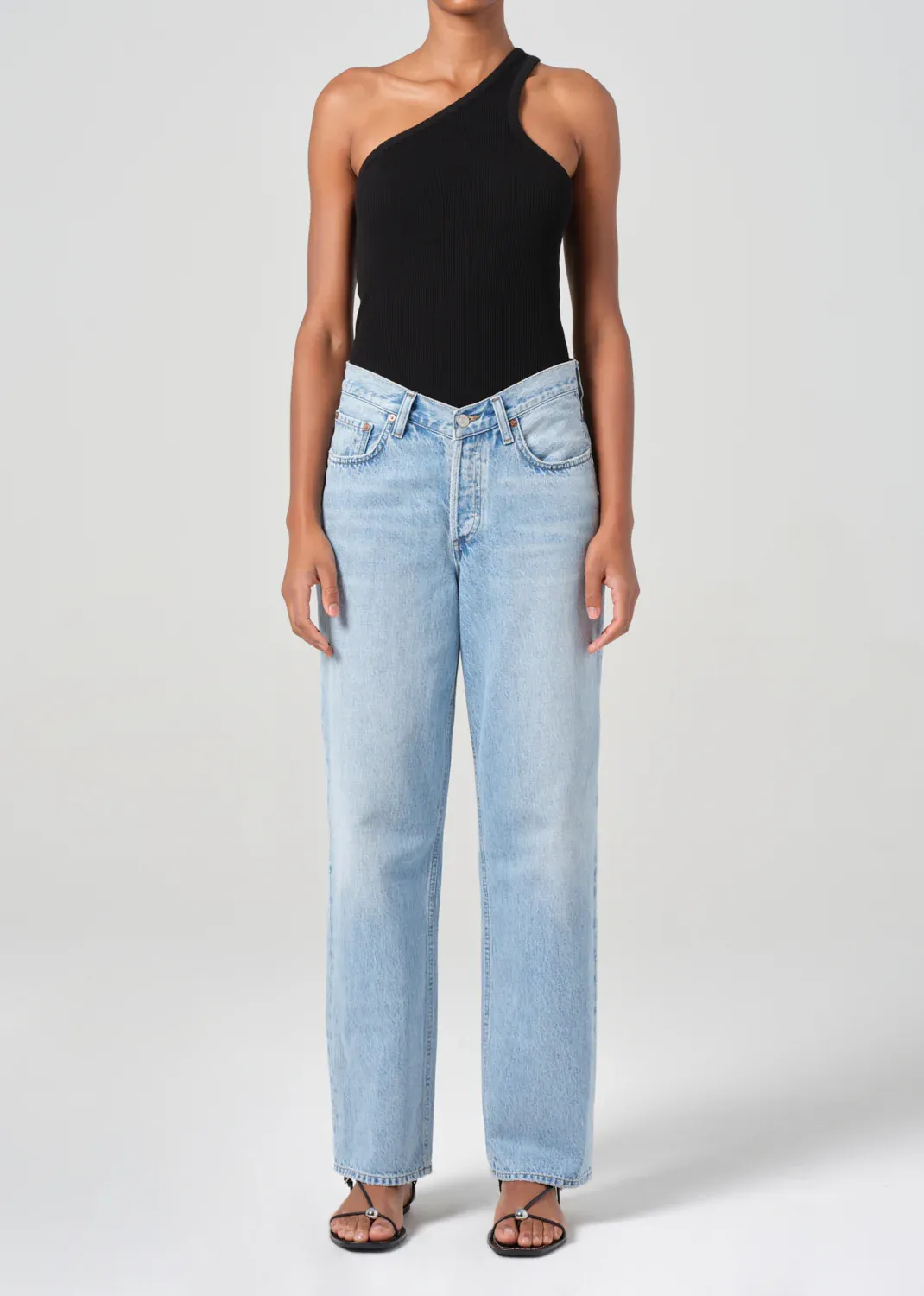 Frayed hem V-Waist Baggy Jeans - Prevail