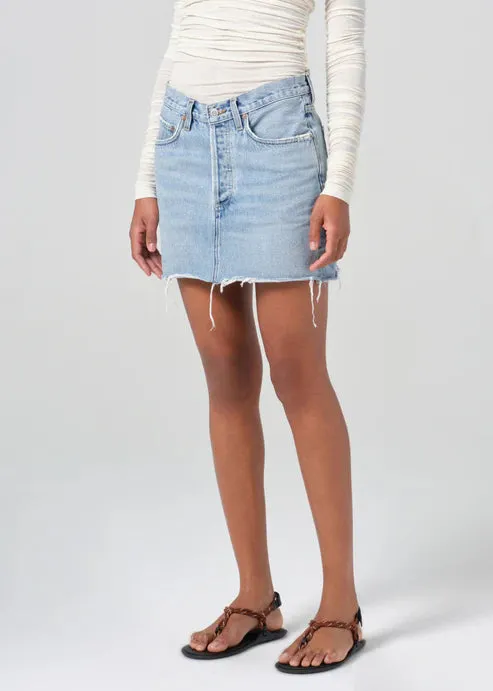 Holiday Travel V-Waist Mini Skirt - Force