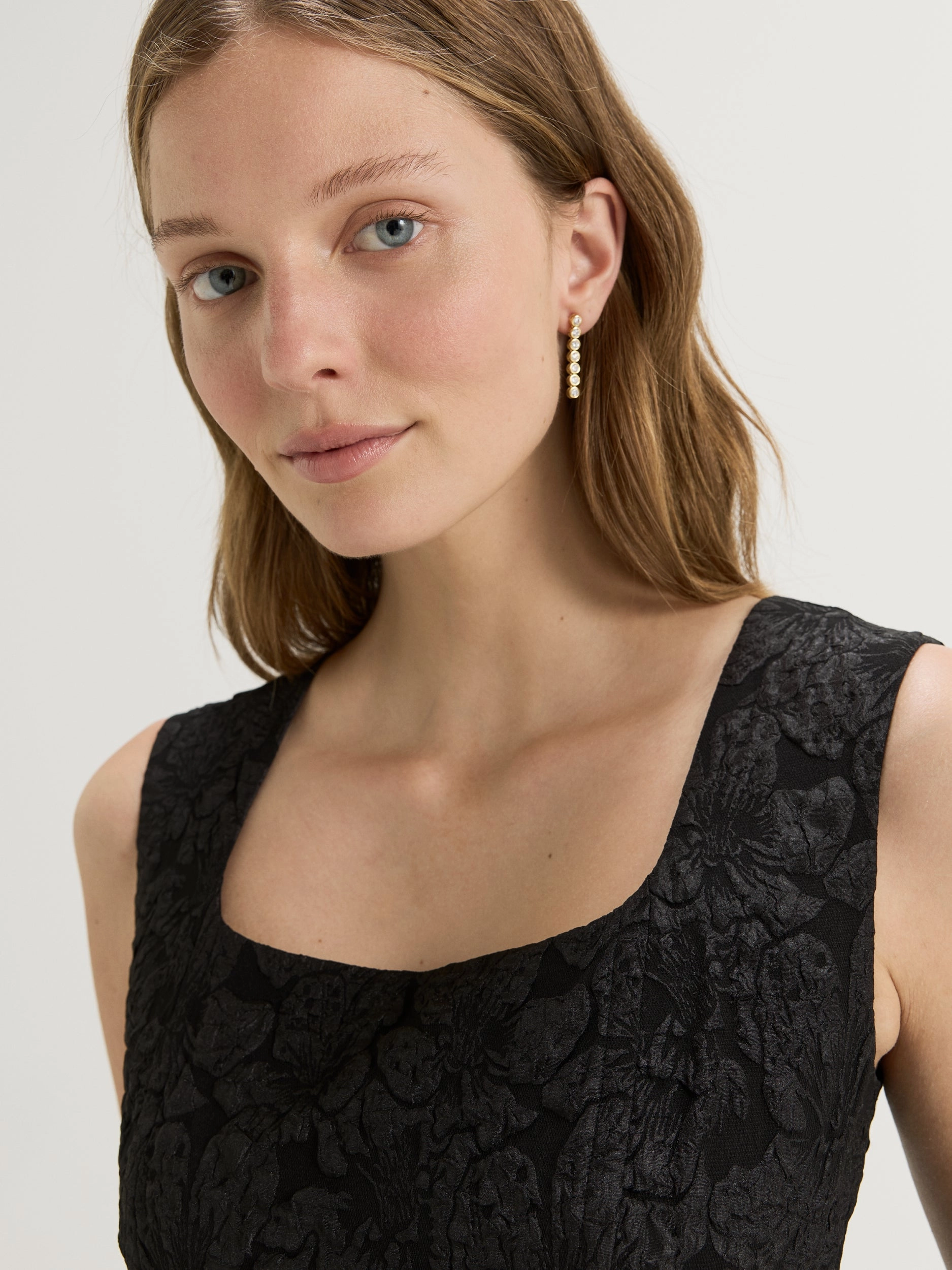 Azalea Midi Dress Clean Outline Pleat-Front