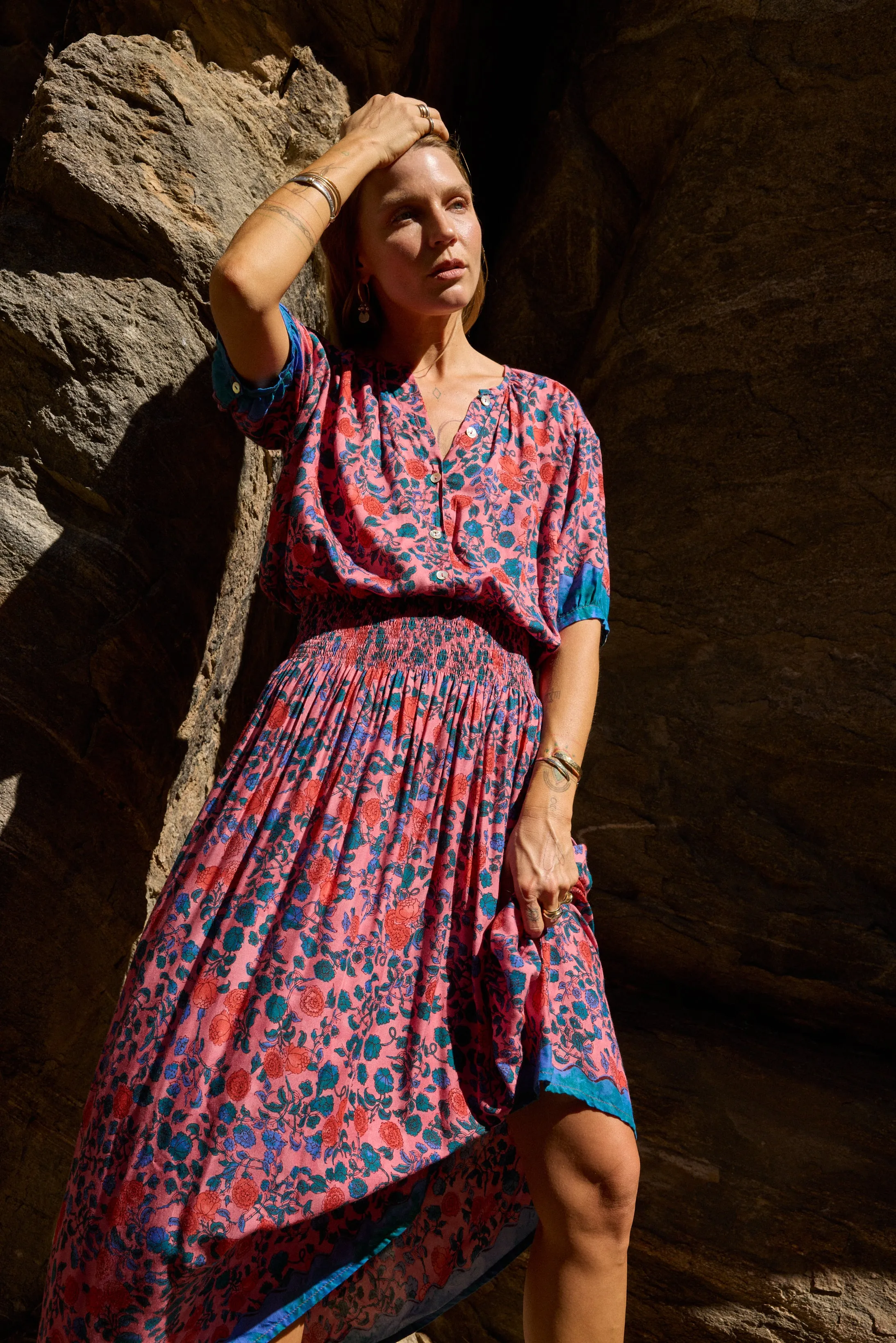 VIOLET TOP ZipperedPockets Heat Regulating Fabric