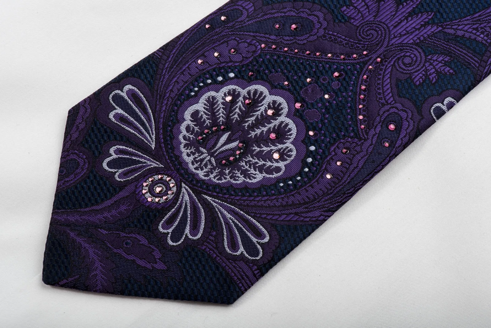 Vito Rufolo Silk Tie Purple Acanthus On Blue Sparling With Rhinestones
