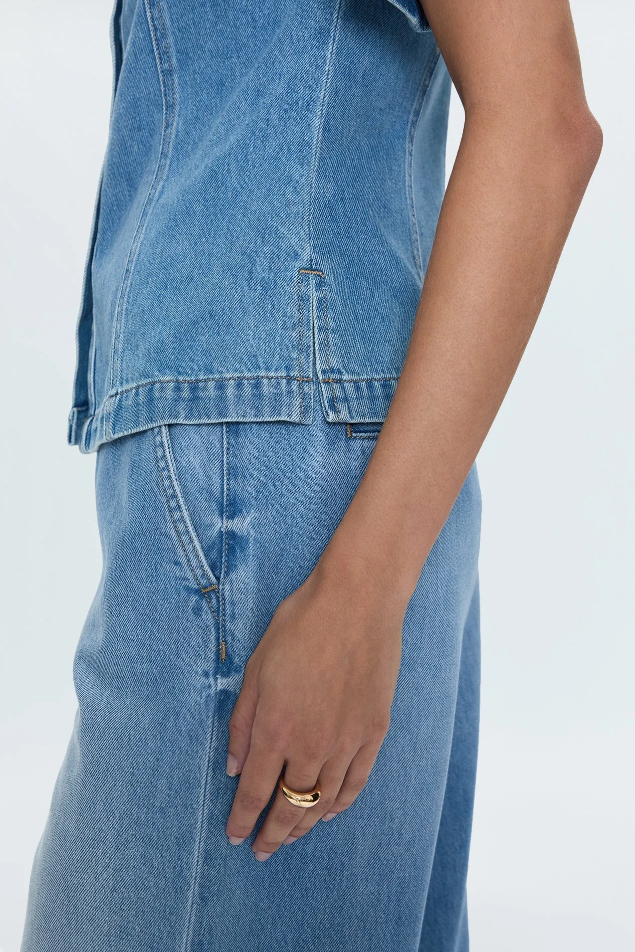 Cyndi Denim Shirt Adaptive Temperature Control