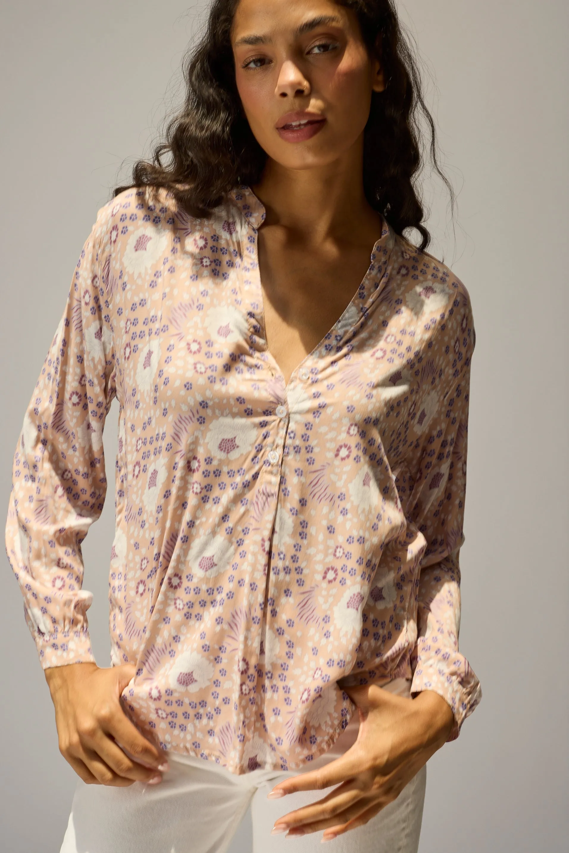 LESLIE SHIRT UVProtectionCoating Relaxed Crew Neck Opening