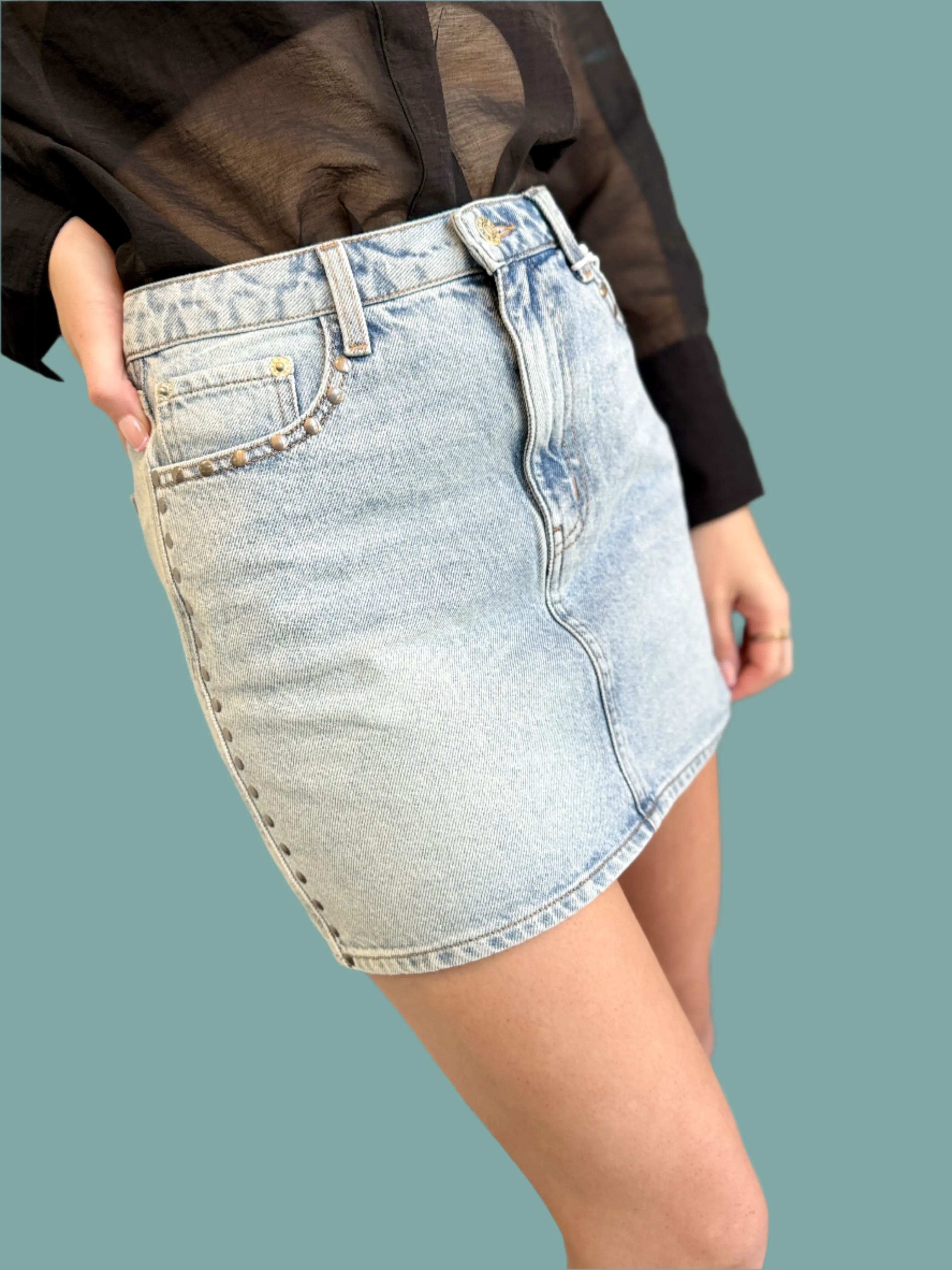 Casual Edge Stash Mini Skirt High Rise - Let's Dance
