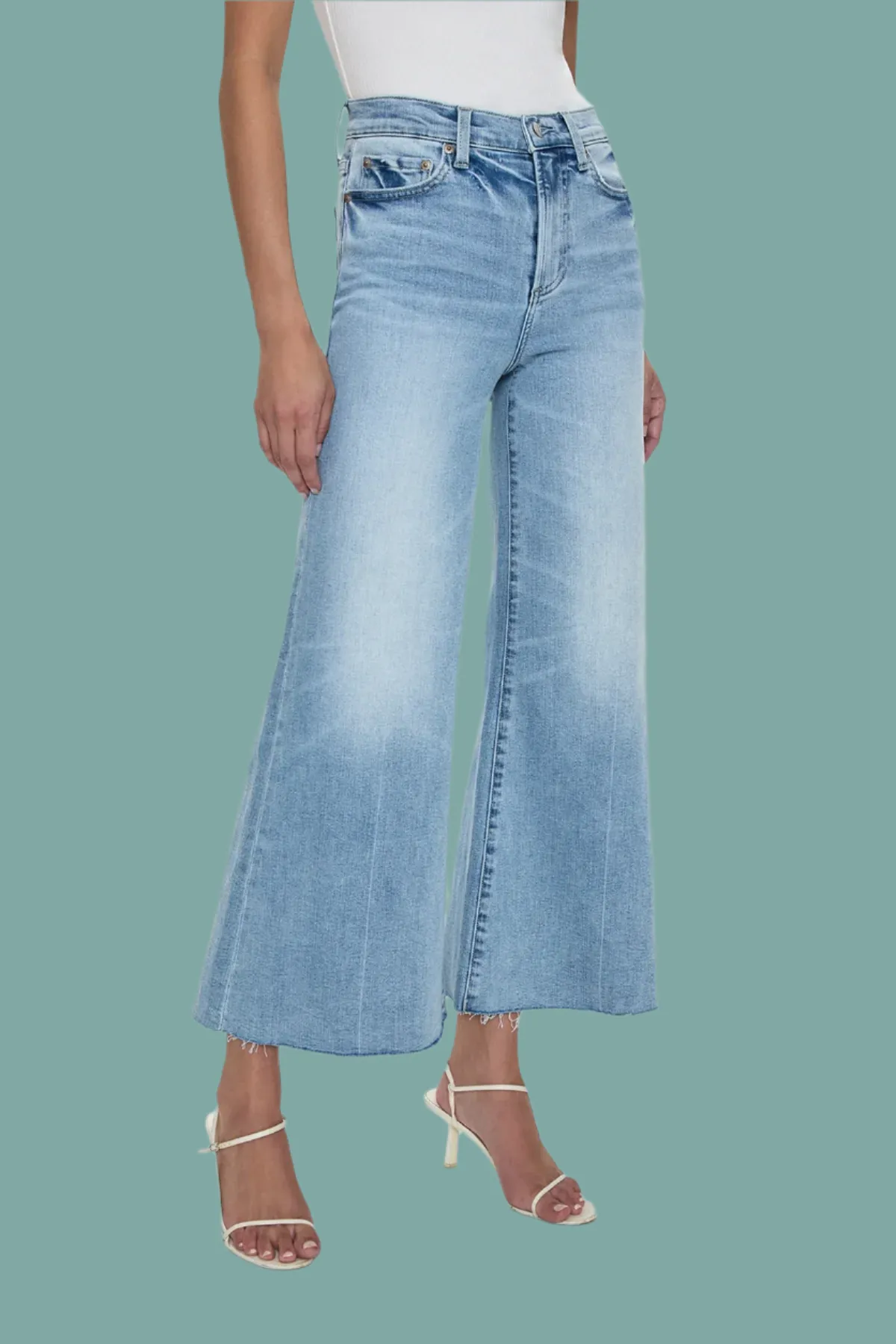 Effortless Comfort Moisture Management Izzy Mid Rise Wide Leg Crop Jean