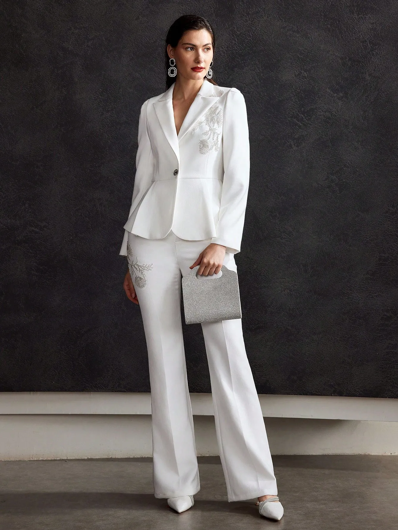 White Double Button Zipper Floral Beaded Blazer
