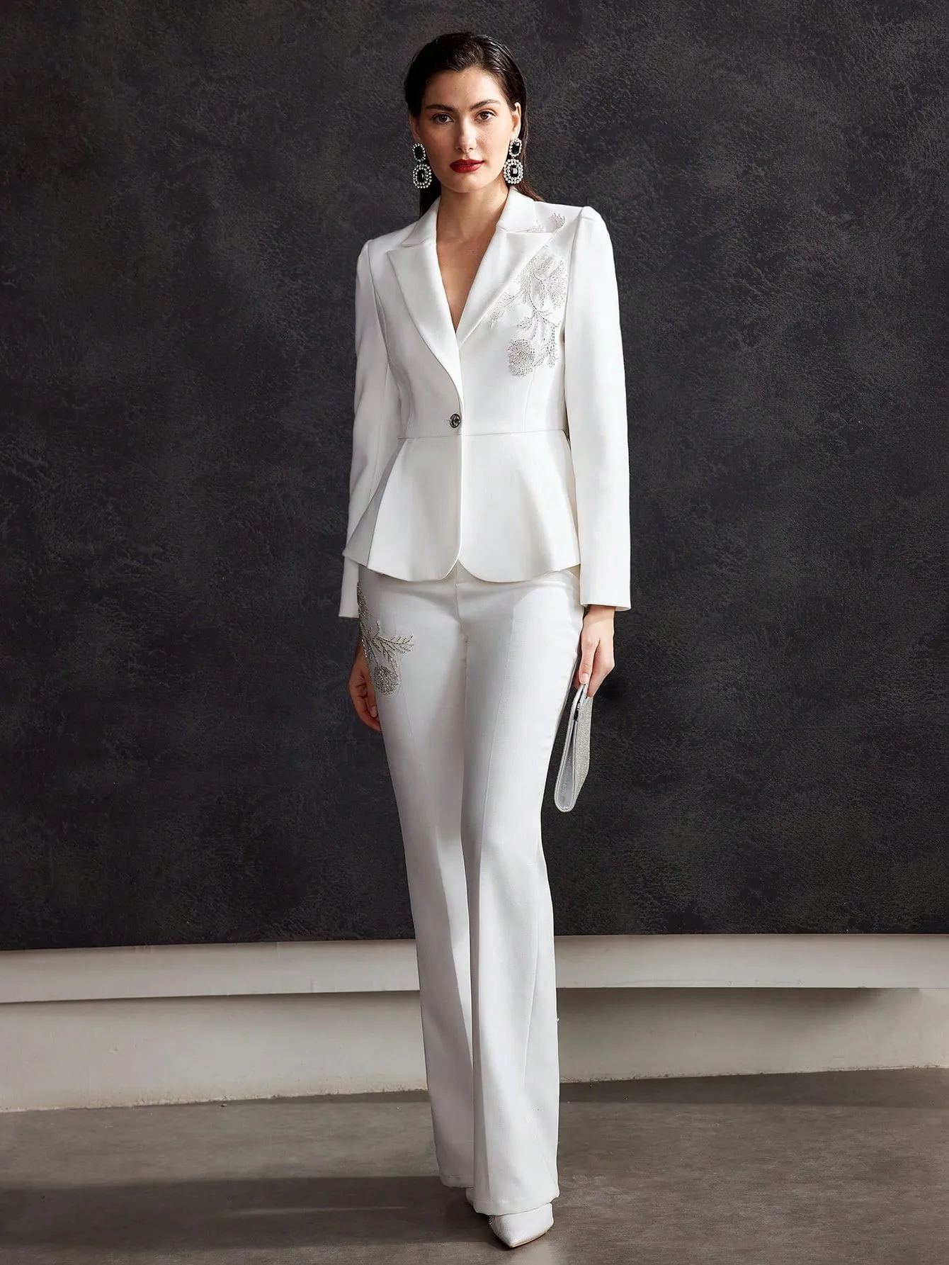 White Double Button Zipper Floral Beaded Blazer