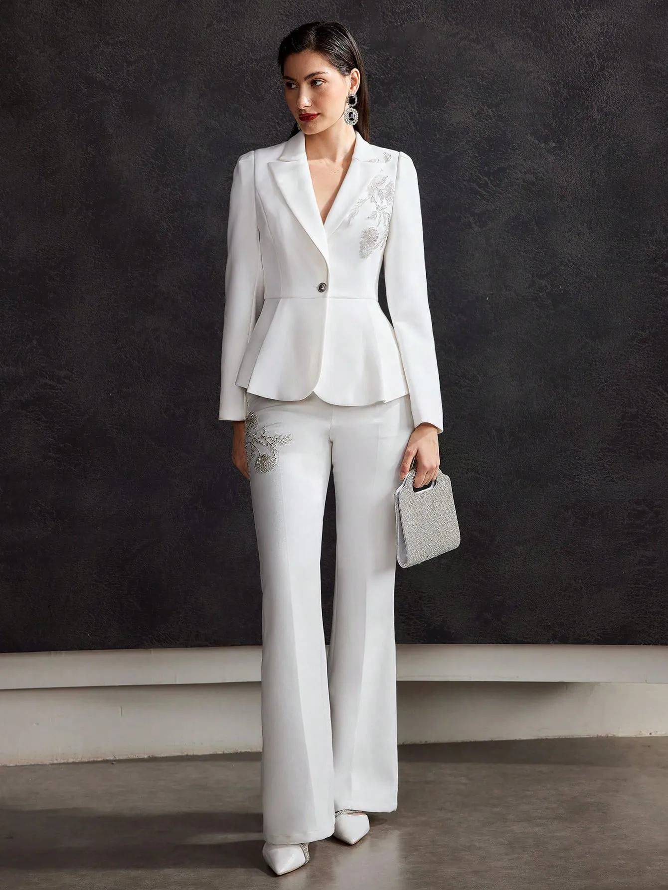 White Double Button Zipper Floral Beaded Blazer