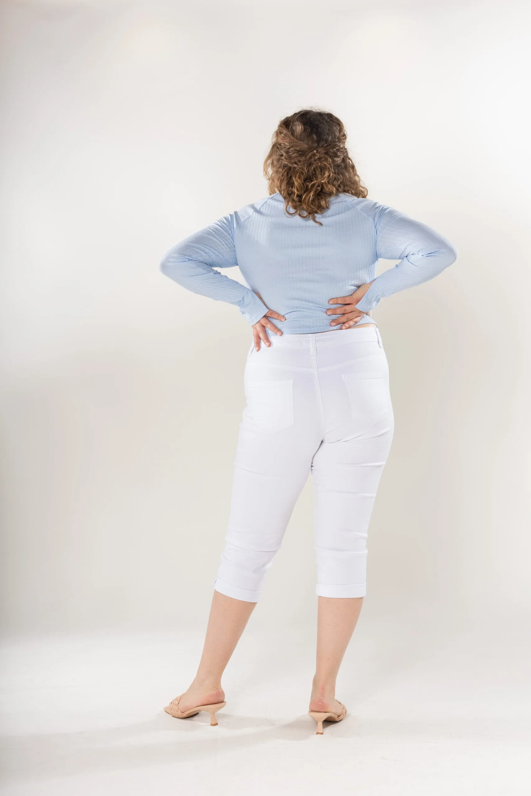 Wholesale White Denim Plus Size Cropped Trousers