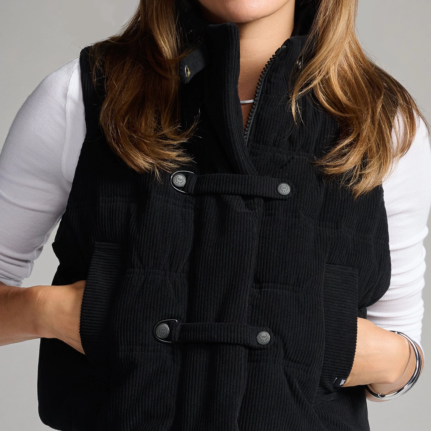 Sleek Comfort Wrinkle resistant fabric Women's Cozy Corduroy Puffer Vest