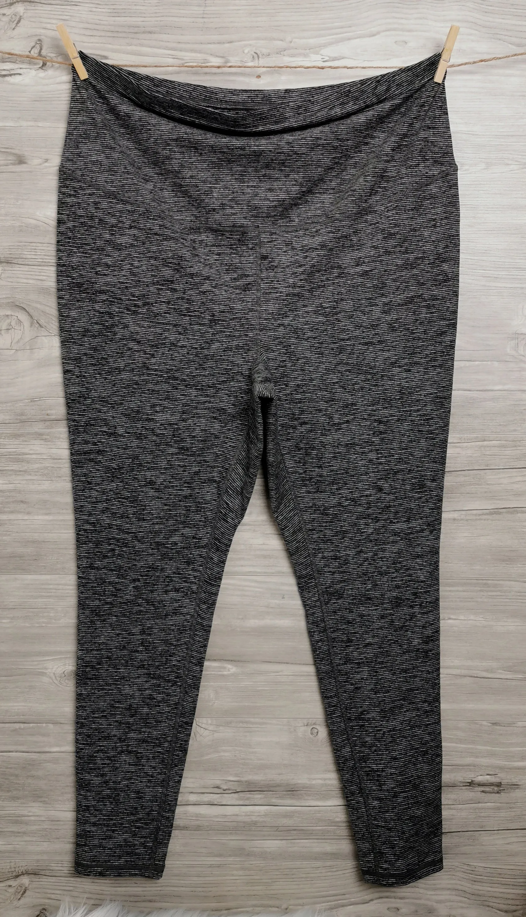 WOMENS PLUS SIZE XXL - OLD NAVY MATERNITY, Go-Dry Active Pants, Full Belly Panel EUC B1