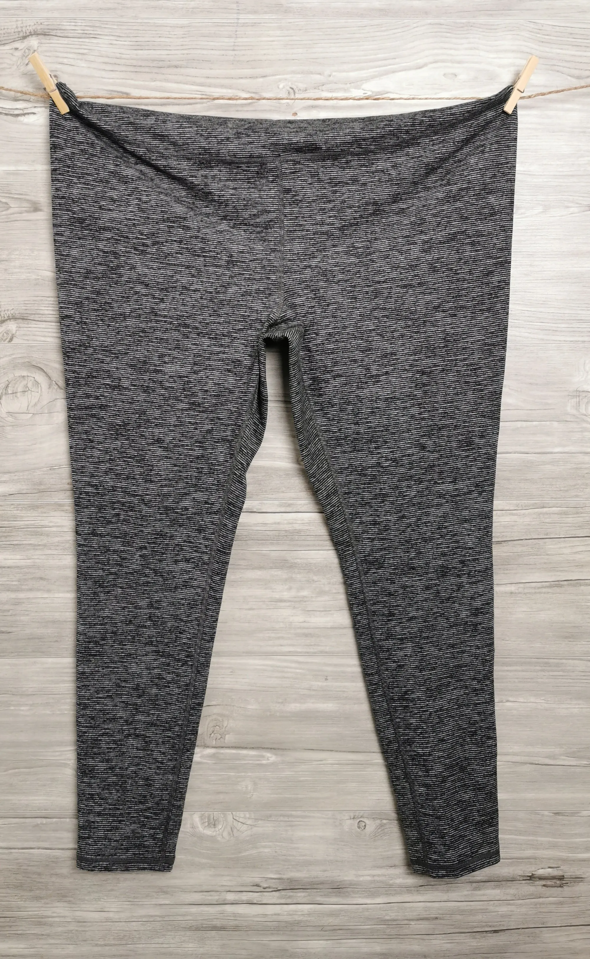 WOMENS PLUS SIZE XXL - OLD NAVY MATERNITY, Go-Dry Active Pants, Full Belly Panel EUC B1