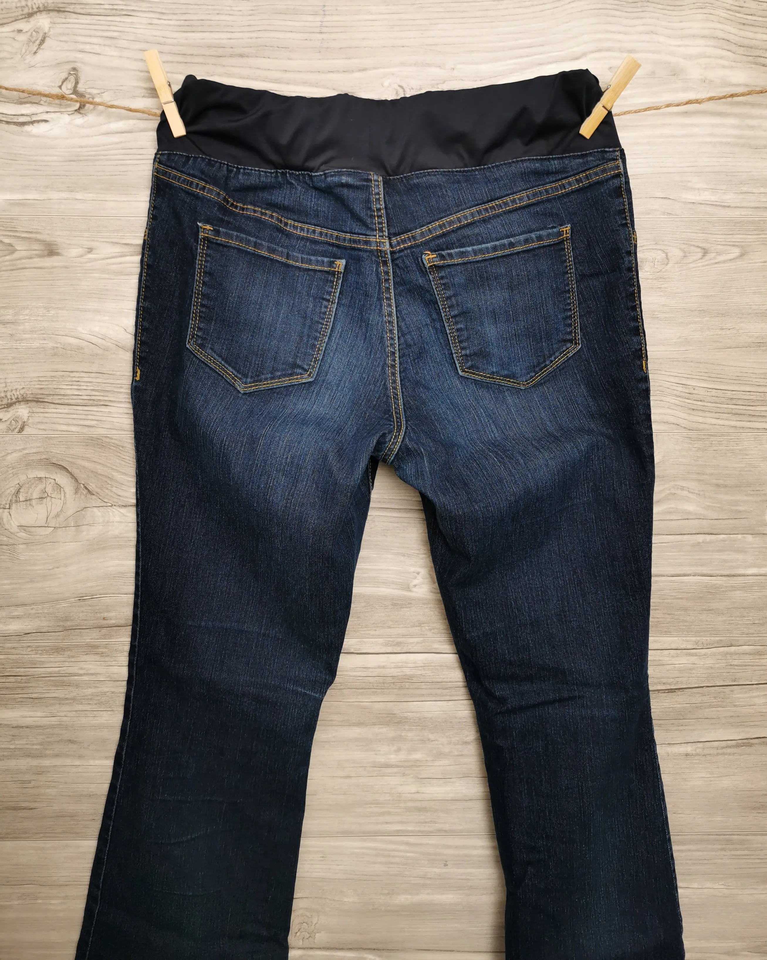 WOMENS SIZE 10R - OLD NAVY MATERNITY, Low Rise Jeans, Slim Boot-cut, Demi (Under belly panel) VGUC B11
