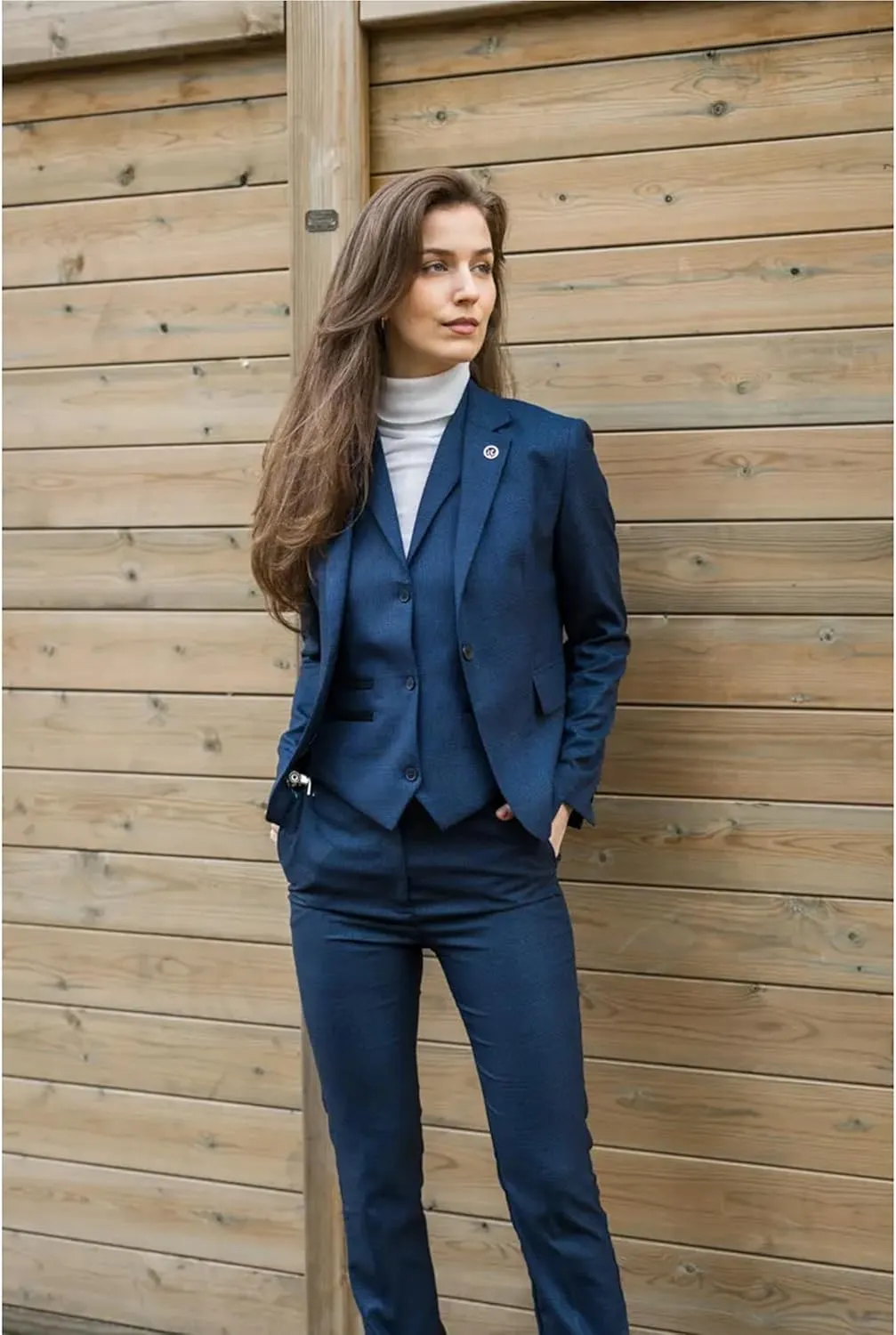 Women's Three-Piece Tailored Fit Suit in Prince of Wales Check